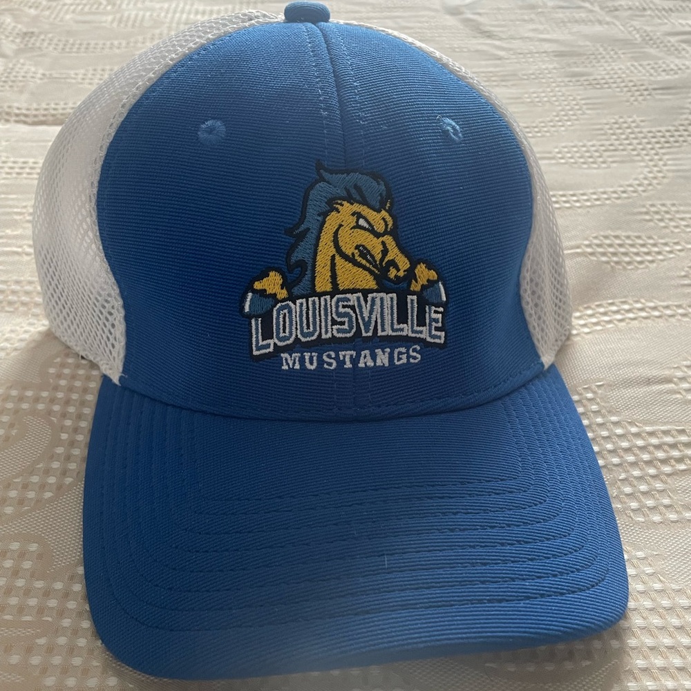 Louisville Mustang Outdoor MVP Series Cap NWOT